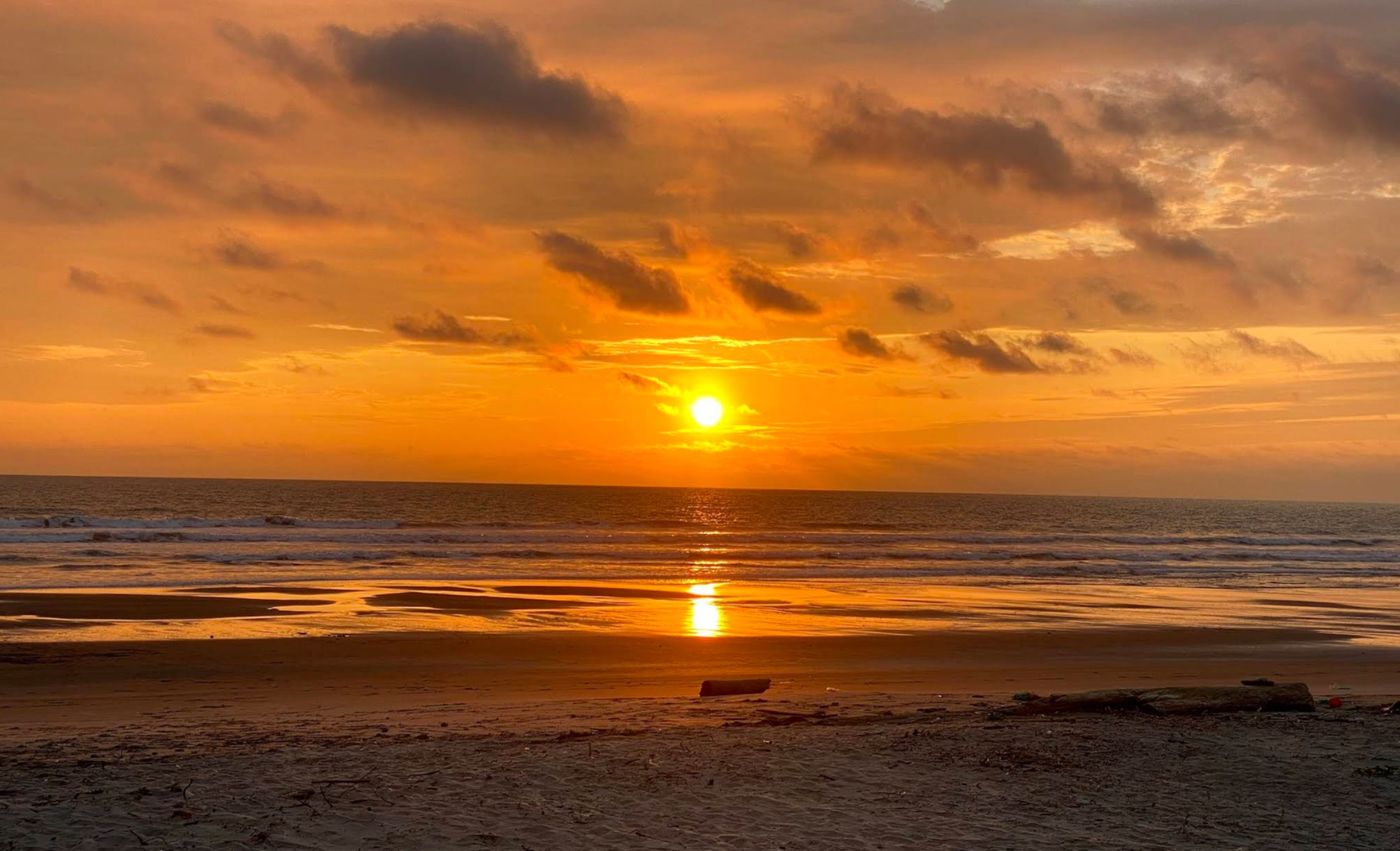 Atardecer en Cojimíes